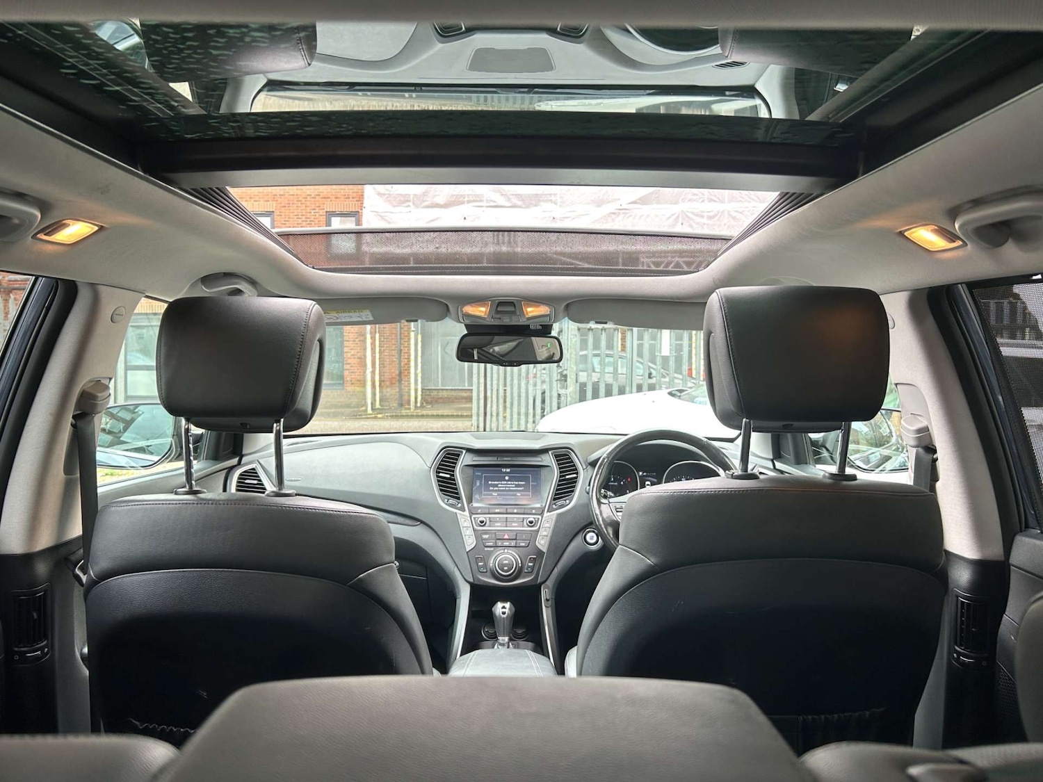 Used Hyundai Santa Fe 2017 for sale - 78124711: Photo 25