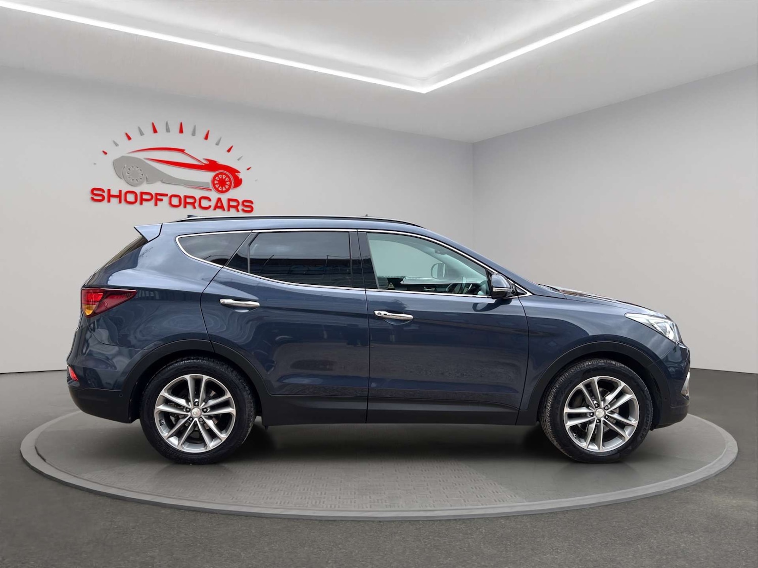 Used Hyundai Santa Fe 2017 for sale - 78124711: Photo 4
