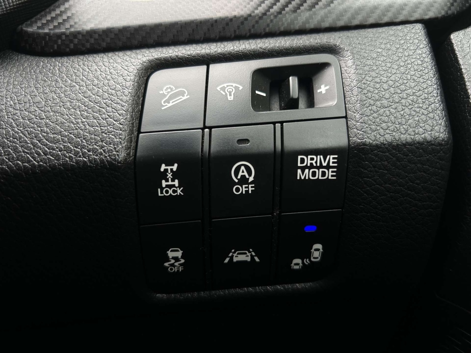 Used Hyundai Santa Fe 2017 for sale - 78124711: Photo 41