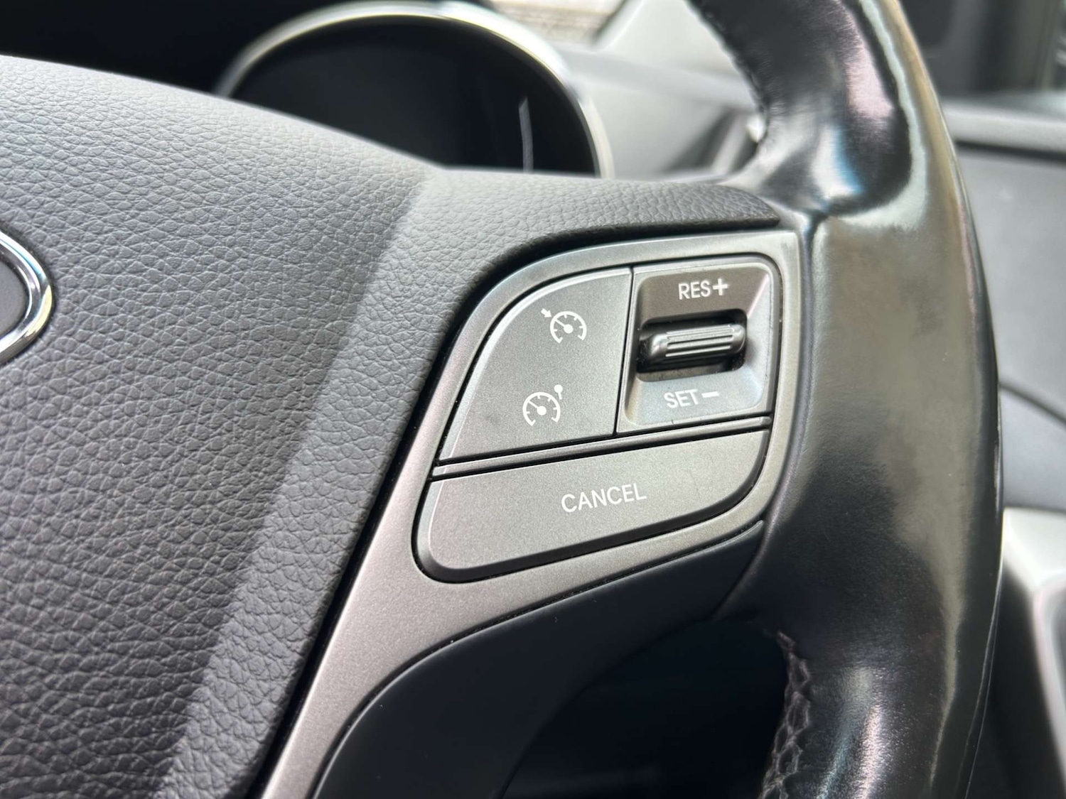 Used Hyundai Santa Fe 2017 for sale - 78124711: Photo 42