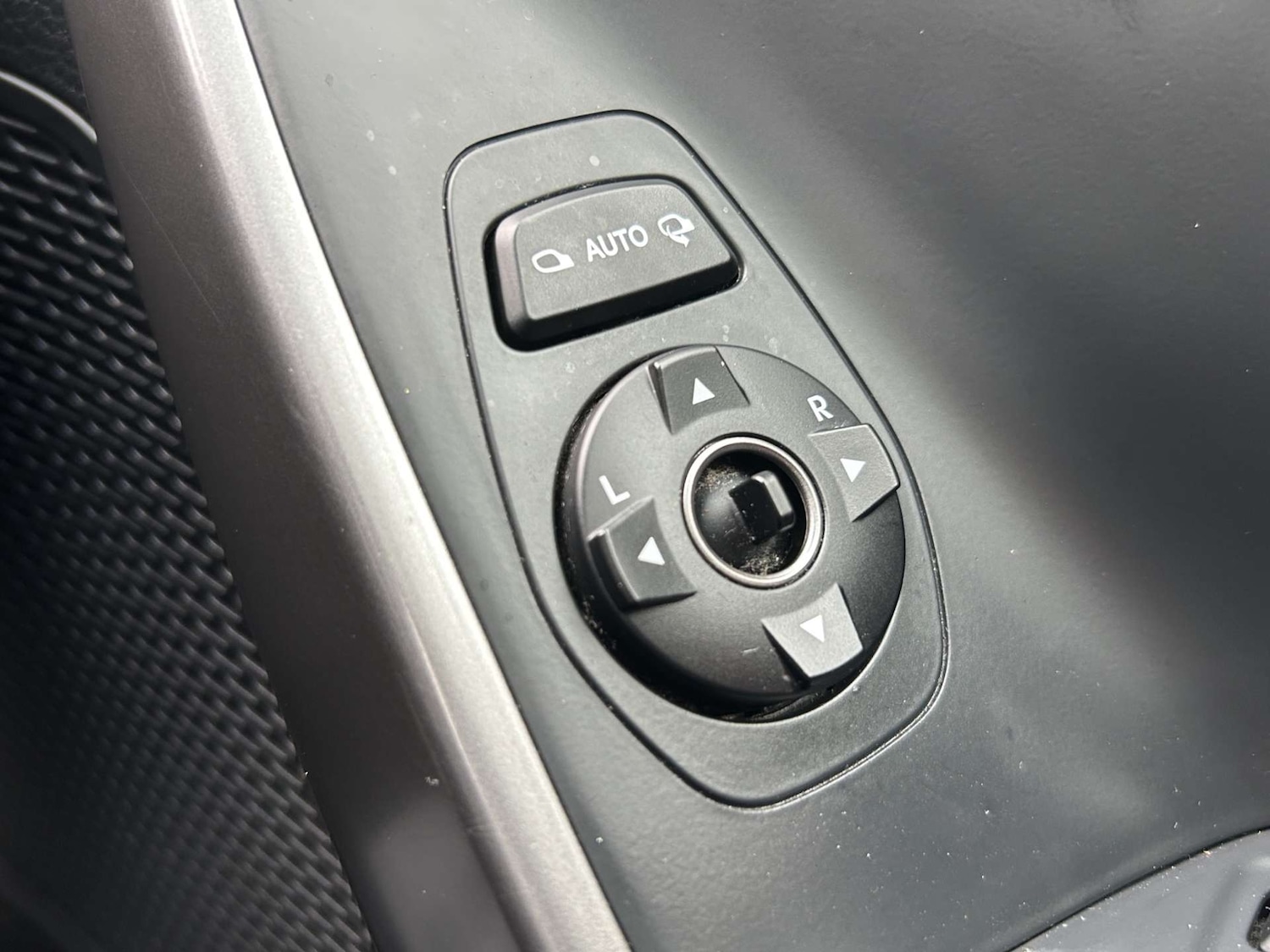 Used Hyundai Santa Fe 2017 for sale - 78124711: Photo 52