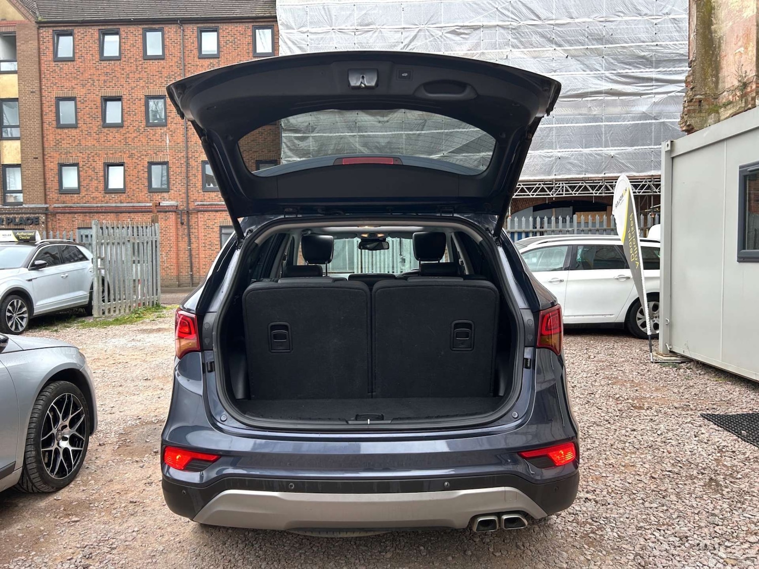 Used Hyundai Santa Fe 2017 for sale - 78124711: Photo 8