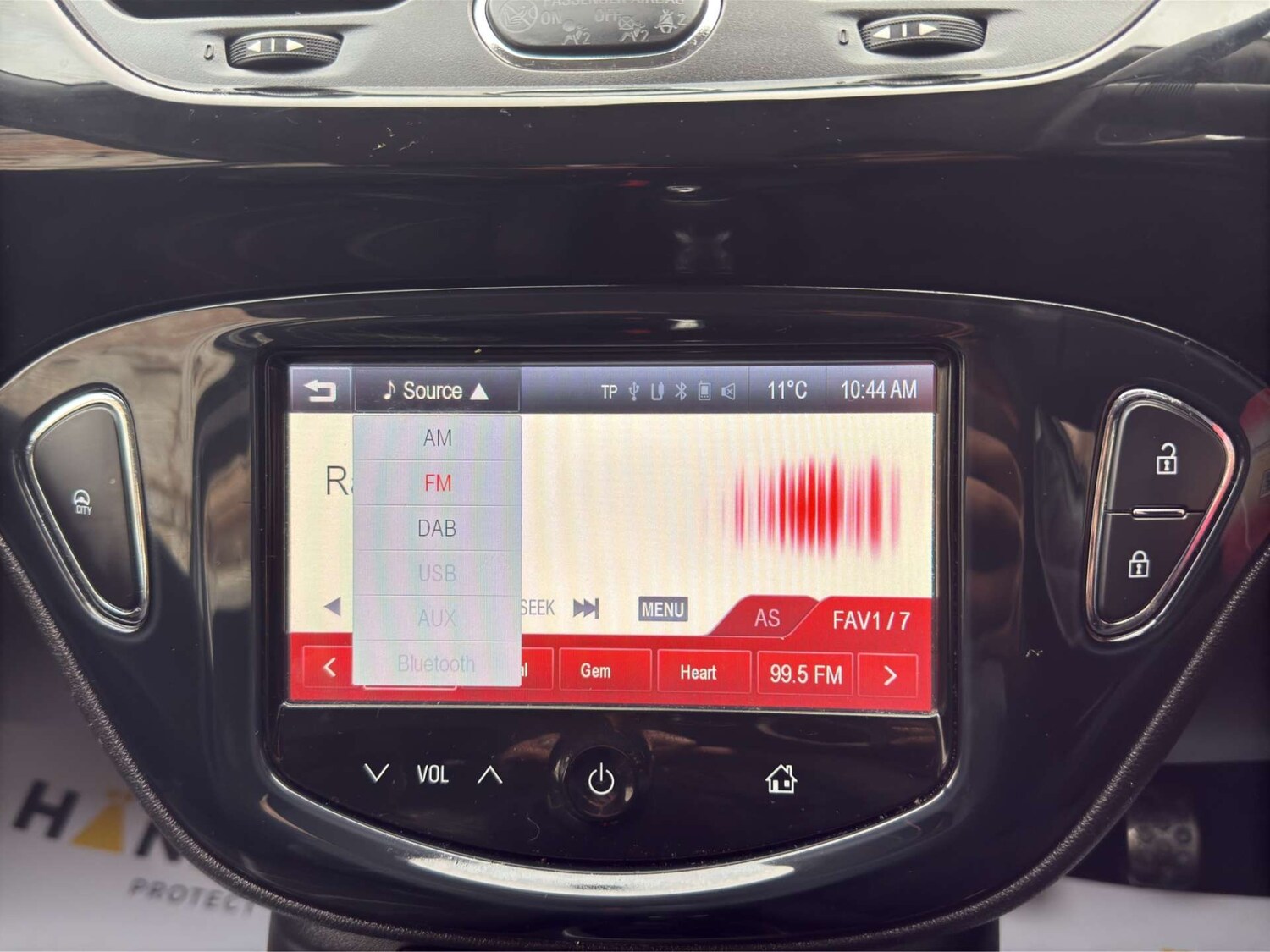 Used Vauxhall Corsa 2015 for sale - 76275281: Photo 25