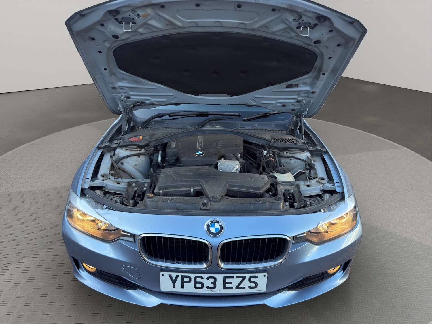 Used BMW 3 Series 2013 for sale - 77241509: Photo 2