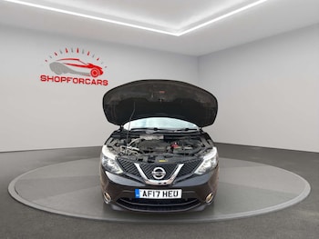 Used Nissan Qashqai 2017 for sale - 77735050: Photo