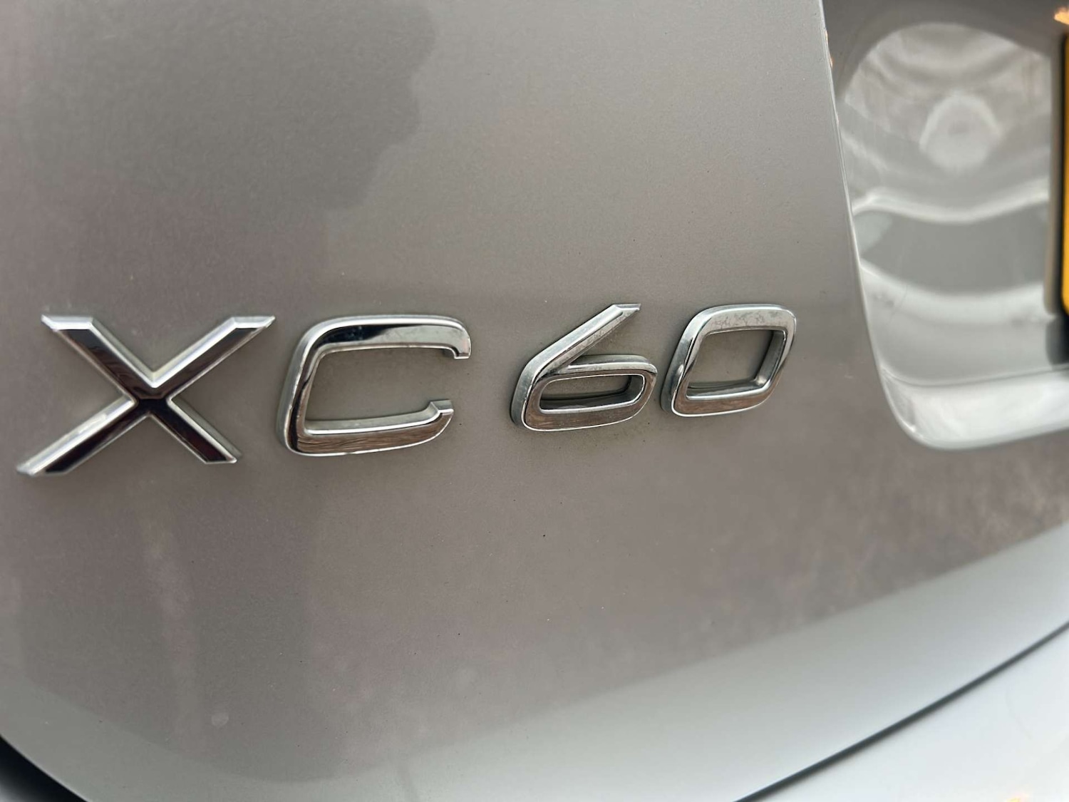 Used Volvo XC60 2015 for sale - 77080926: Photo 40