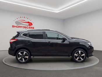 Used Nissan Qashqai 2017 for sale - 75996552: Photo