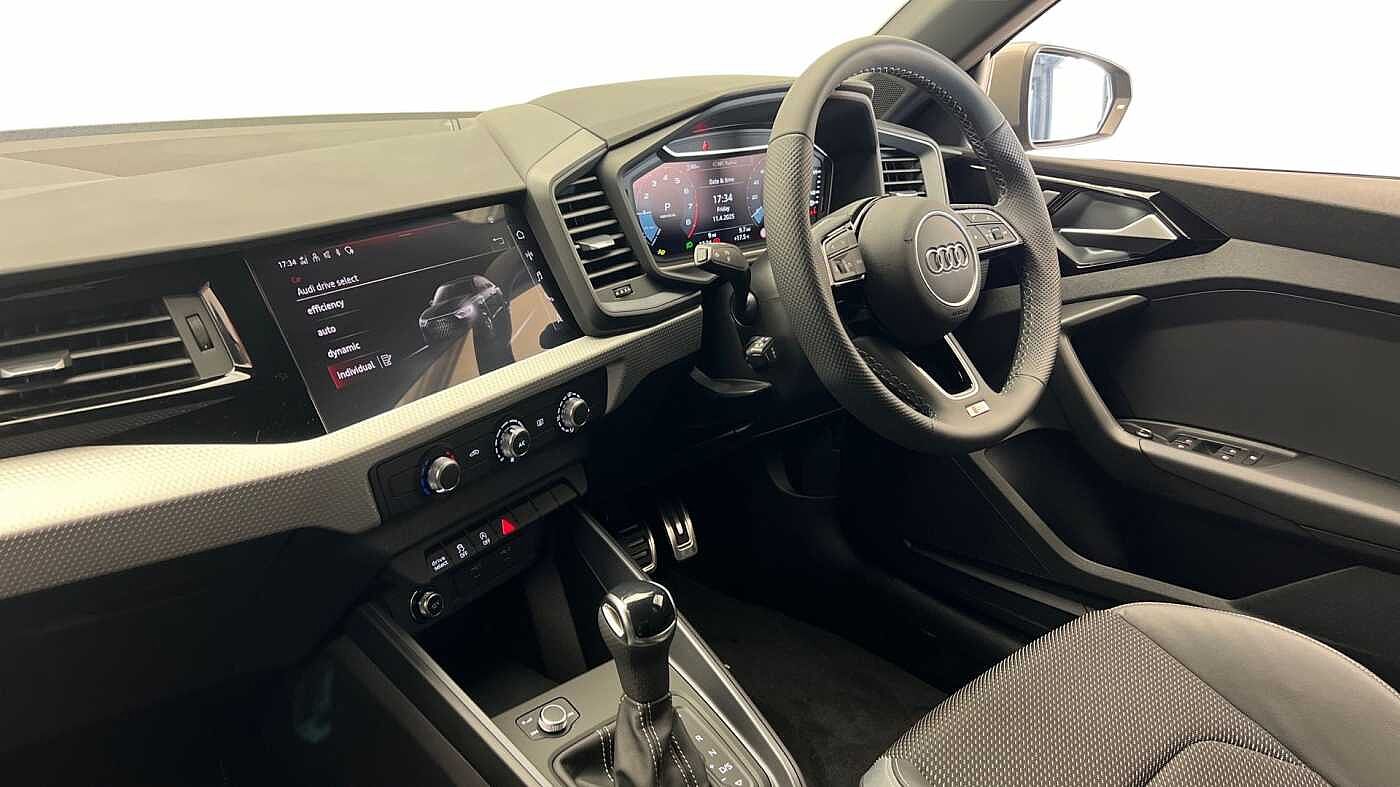 Used Audi A1 2025 for sale - 76680630: Photo 2