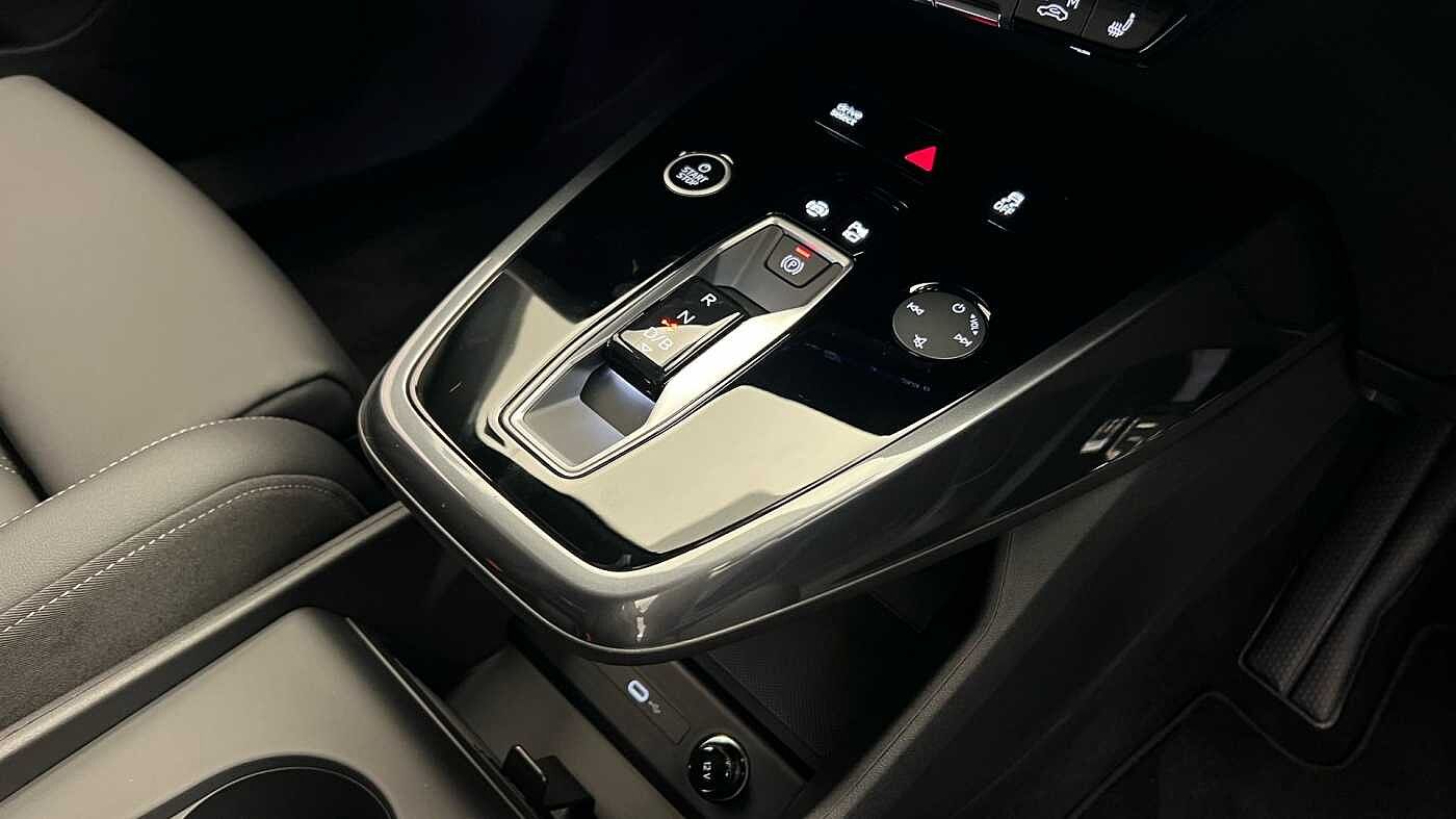 Used Audi Q4 e-tron 2025 for sale - 76678024: Photo 14