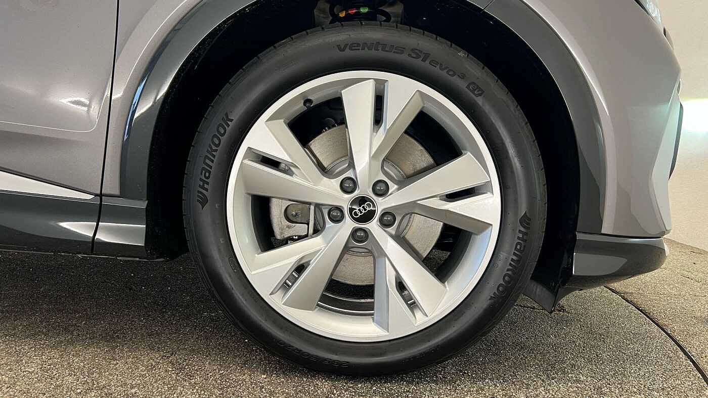 Used Audi Q4 e-tron 2025 for sale - 76678024: Photo 5