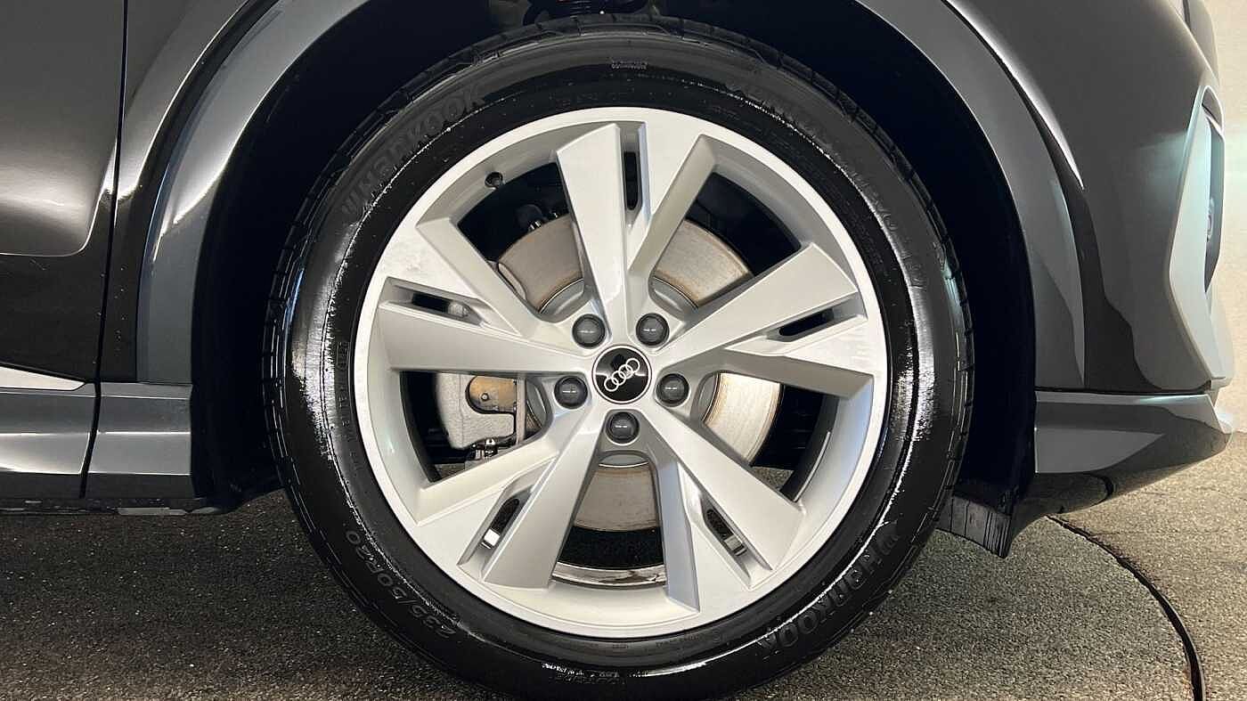 Used Audi Q4 e-tron 2025 for sale - 77032573: Photo 5