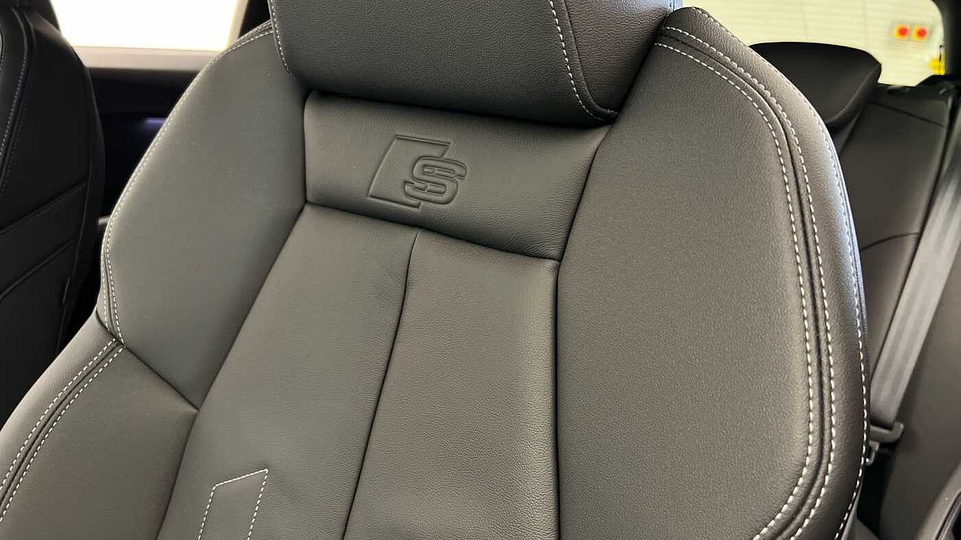 Used Audi Q4 e-tron 2025 for sale - 76678756: Photo 9