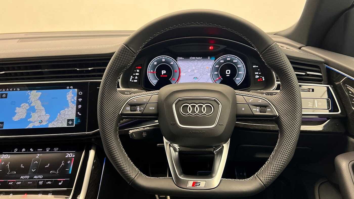 Used Audi Q8 2025 for sale - 77700597: Photo 10