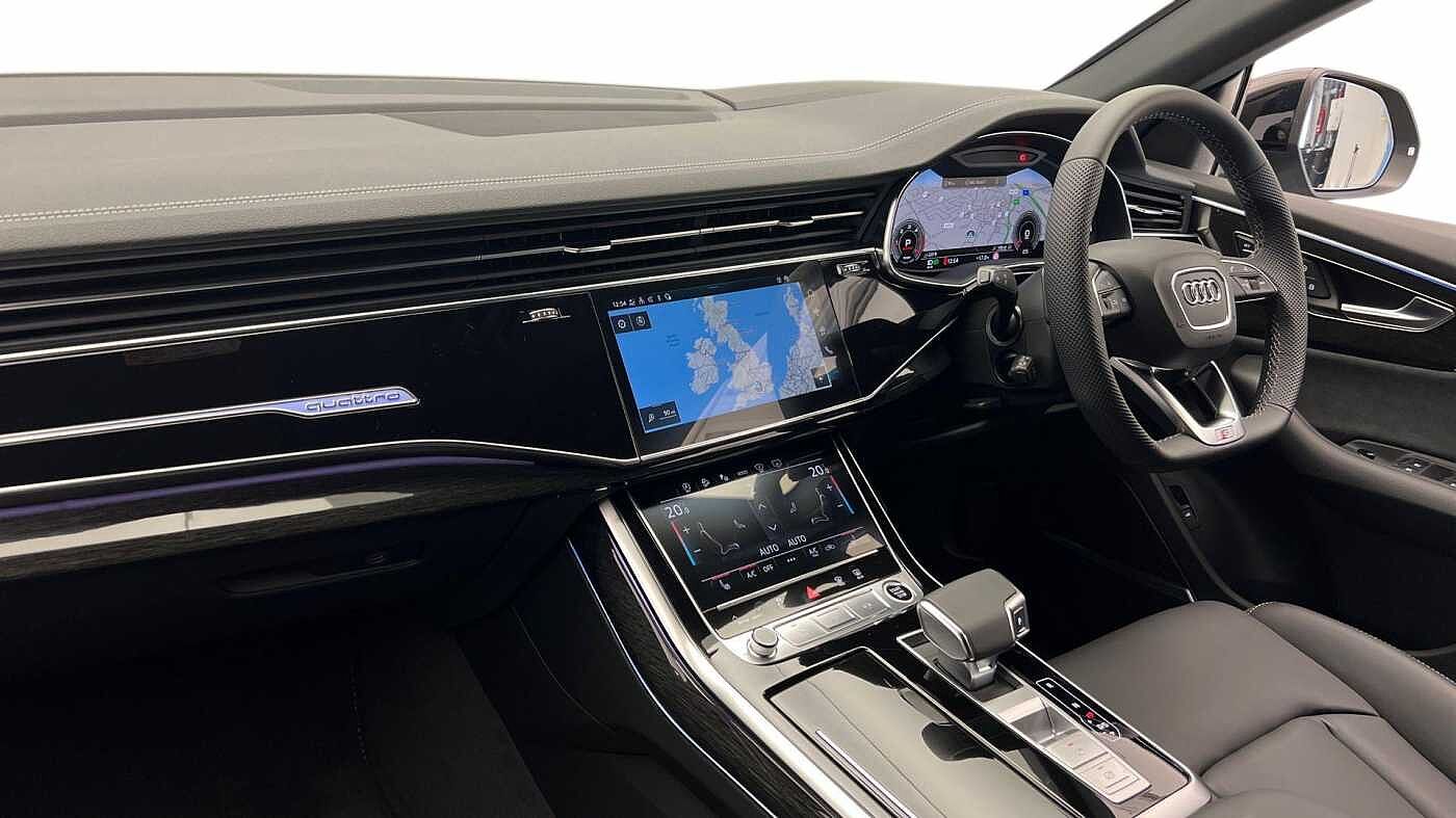 Used Audi Q8 2025 for sale - 77700597: Photo 2