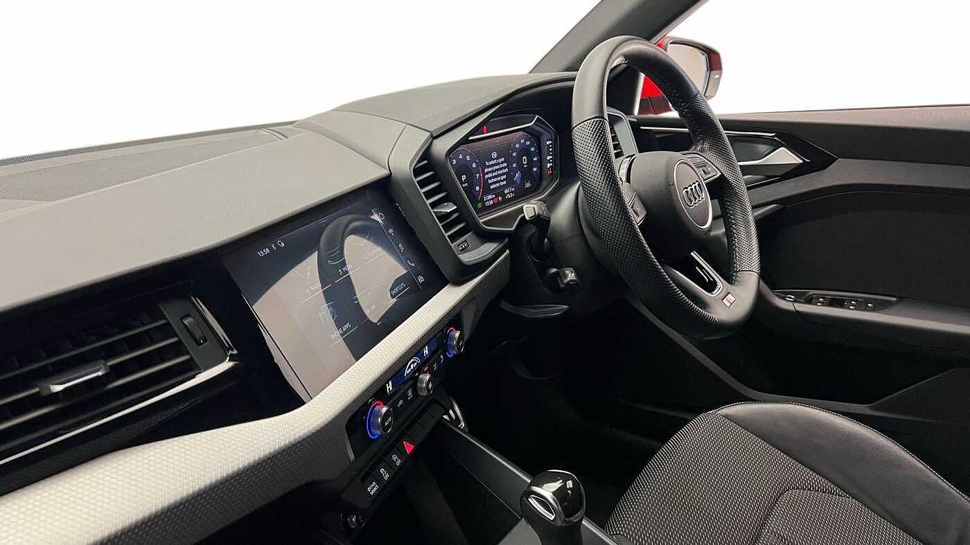 Used Audi A1 2020 for sale - 76680917: Photo 2