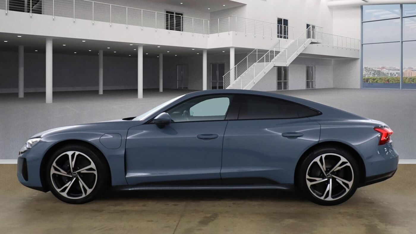 Used Audi e-tron GT 2023 for sale - 76676541: Photo 4