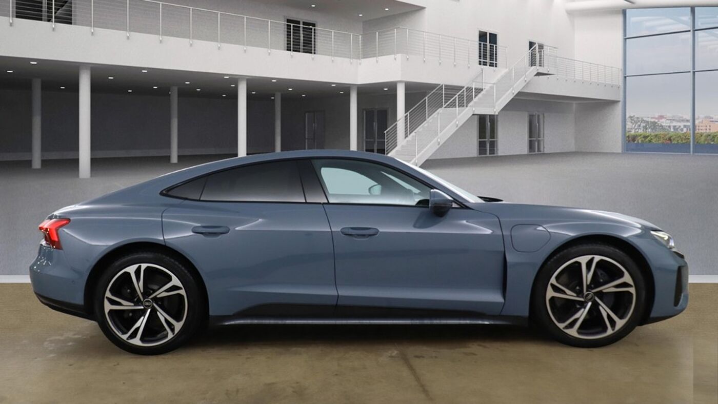 Used Audi e-tron GT 2023 for sale - 76676541: Photo 6