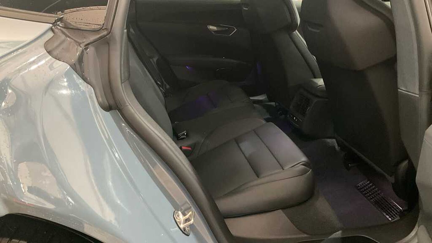 Used Audi e-tron GT 2023 for sale - 76676541: Photo 7