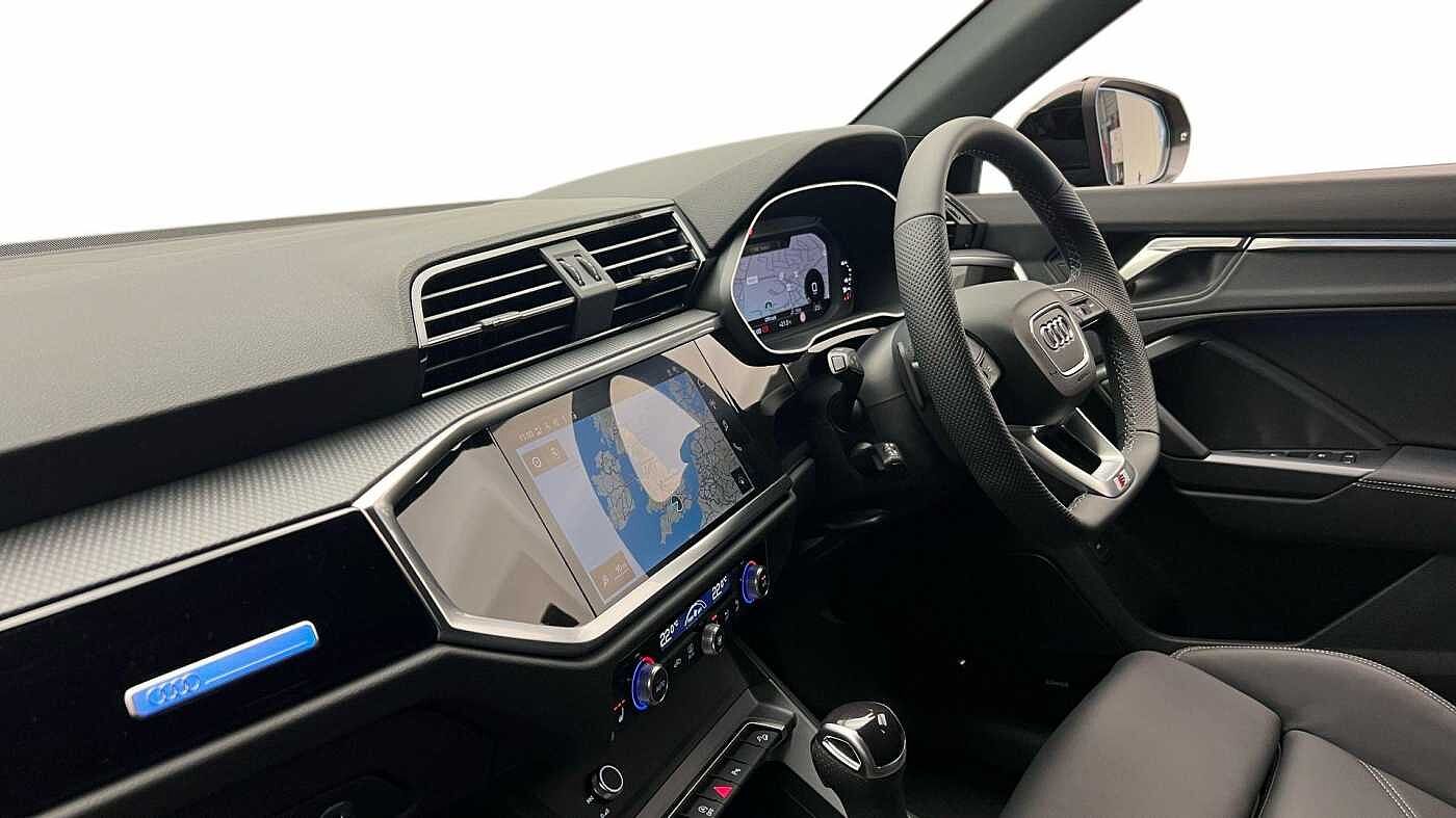 Used Audi Q3 2025 for sale - 76678033: Photo 2