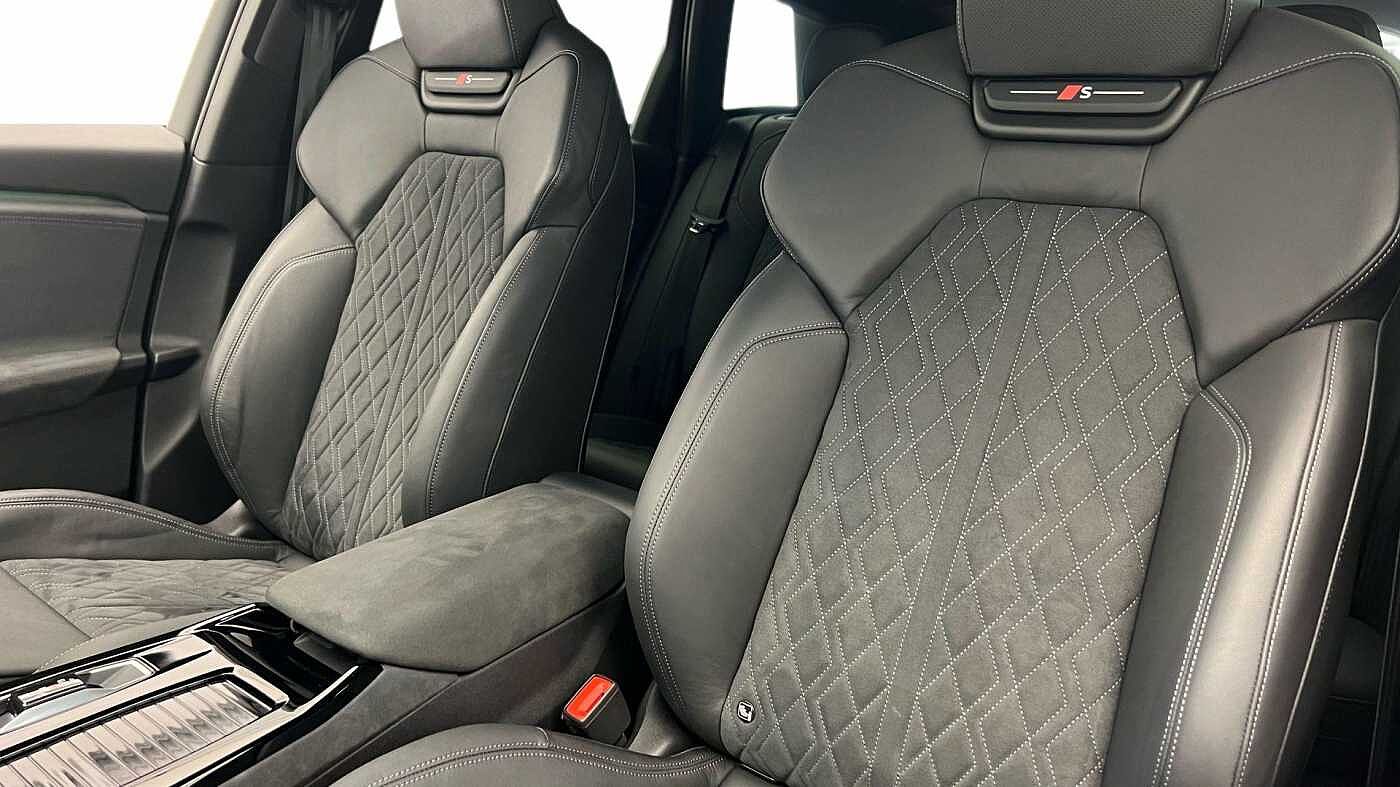 Used Audi Q6 e-tron 2024 for sale - 76677341: Photo 15