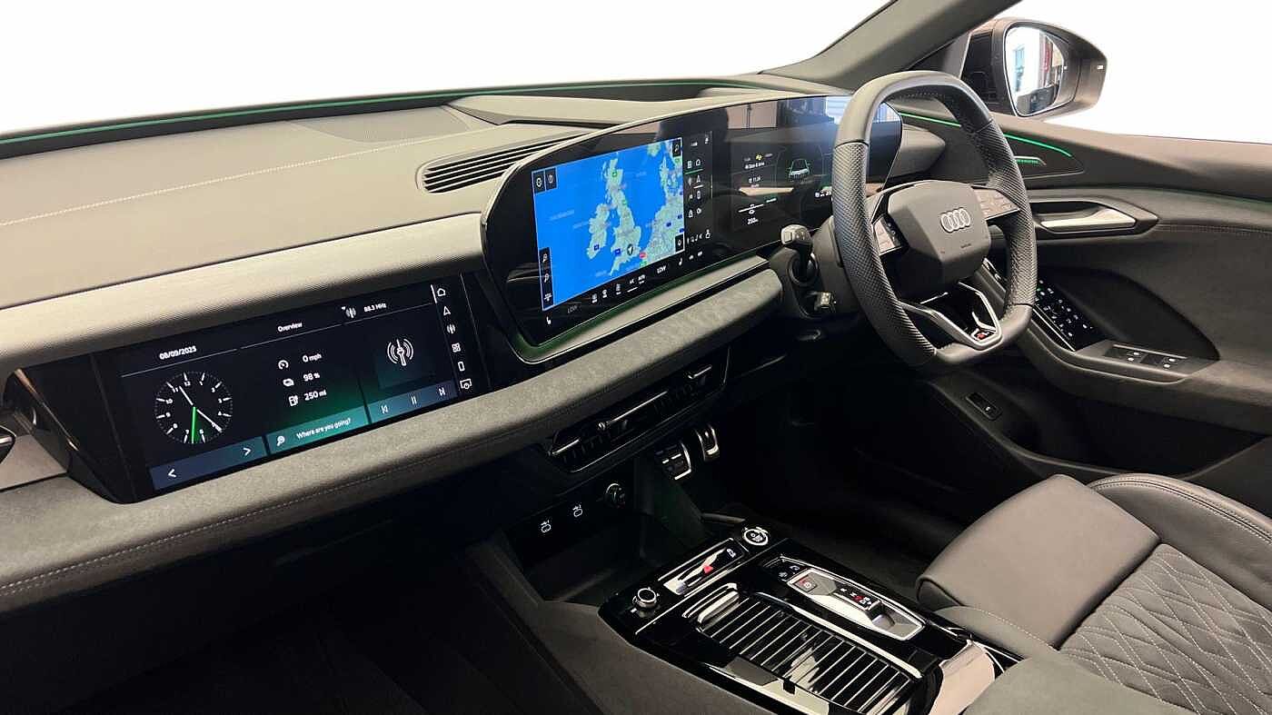 Used Audi Q6 e-tron 2024 for sale - 76677341: Photo 2