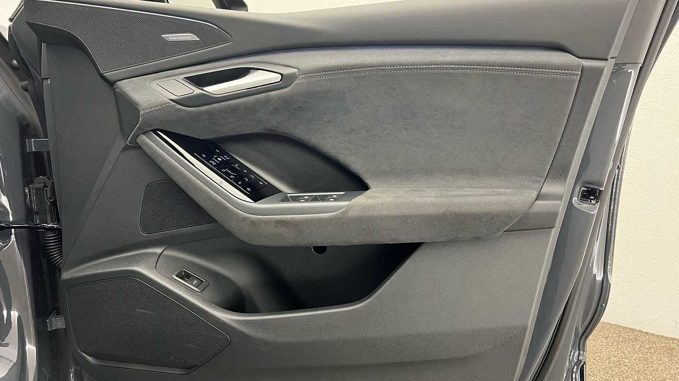 Used Audi Q6 e-tron 2024 for sale - 76677341: Photo 24