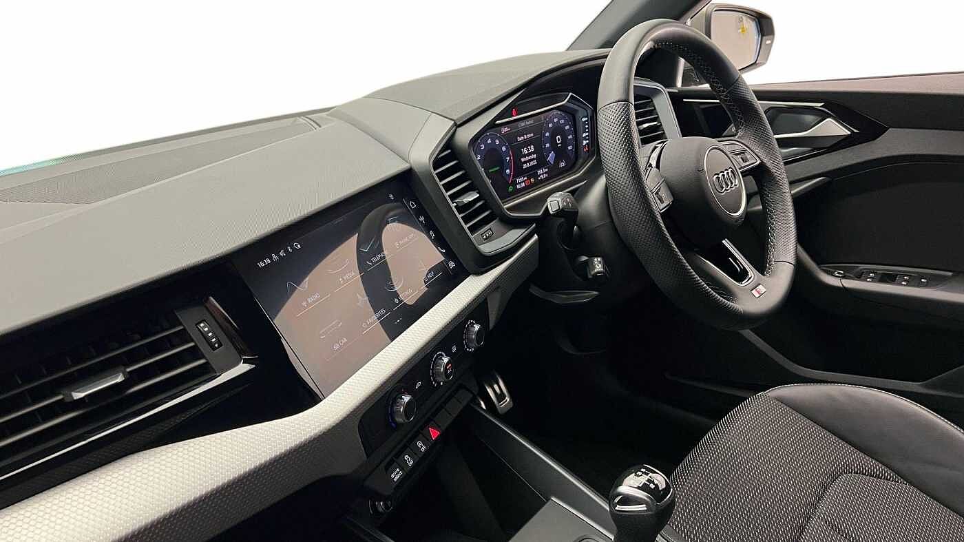 Used Audi A1 2023 for sale - 76900197: Photo 2