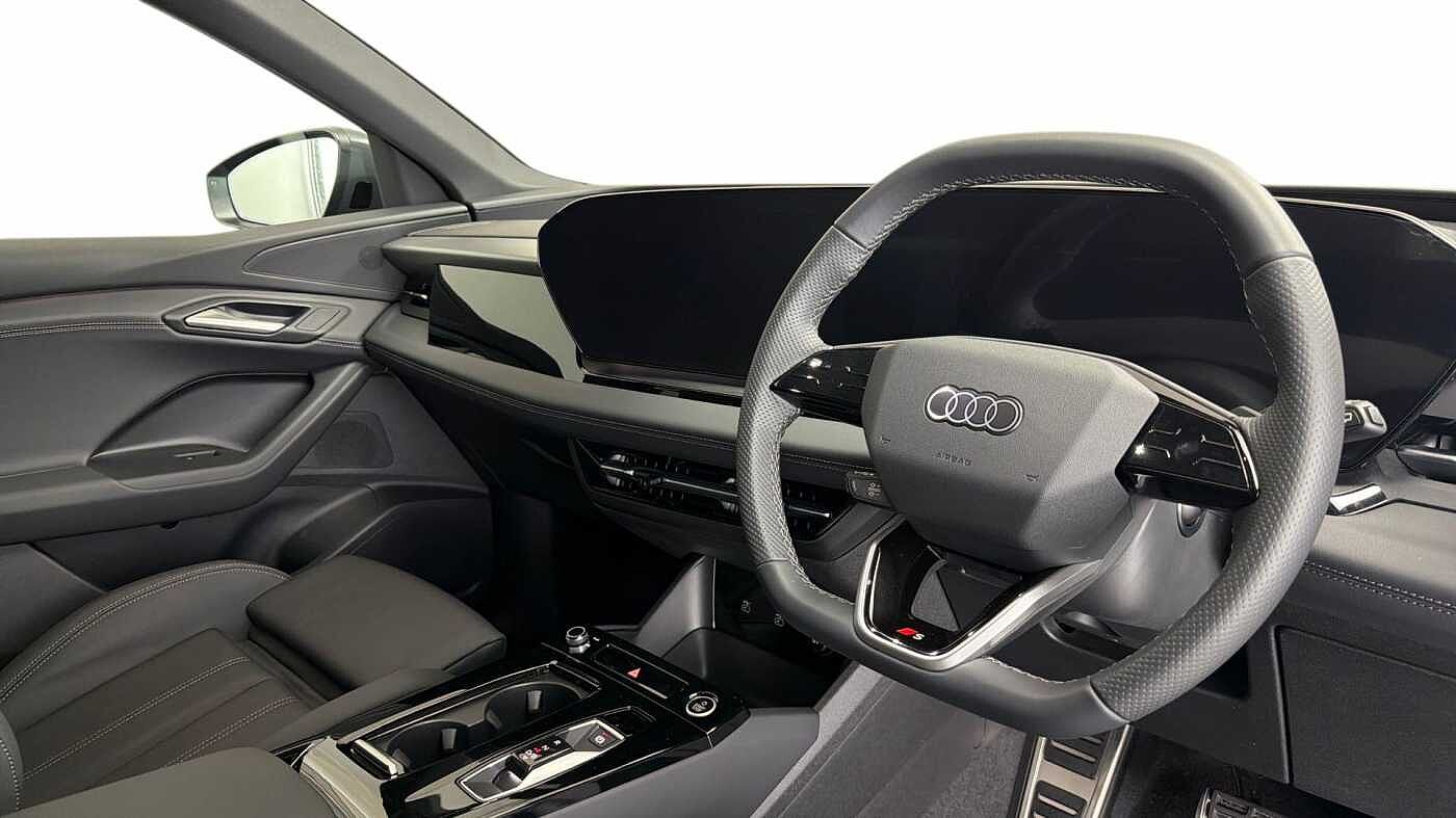 Used Audi Q6 e-tron 2024 for sale - 76877840: Photo 6