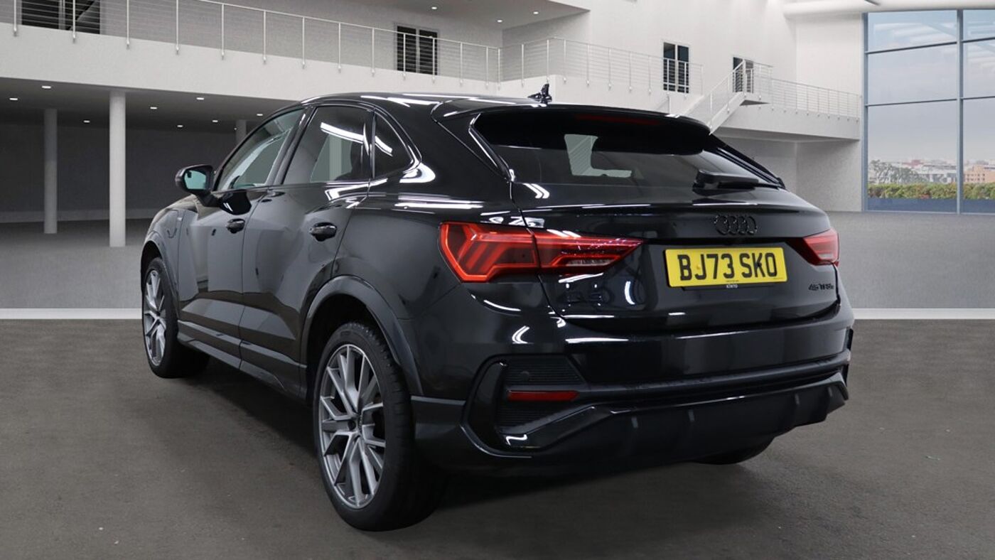 Used Audi Q3 2023 for sale - 77000823: Photo 3