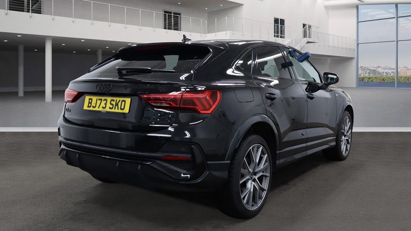 Used Audi Q3 2023 for sale - 77000823: Photo 4