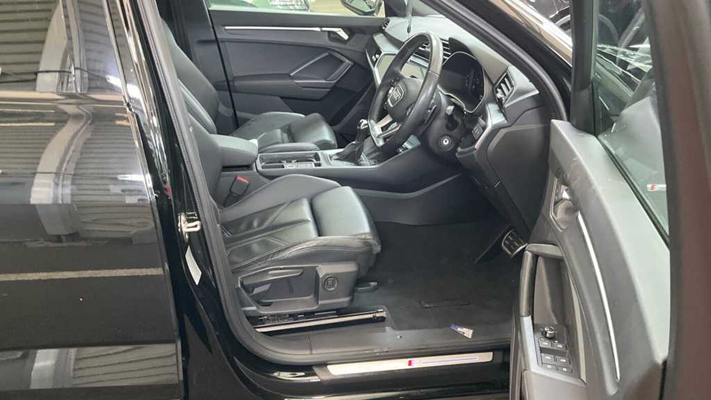 Used Audi Q3 2023 for sale - 77000823: Photo 8