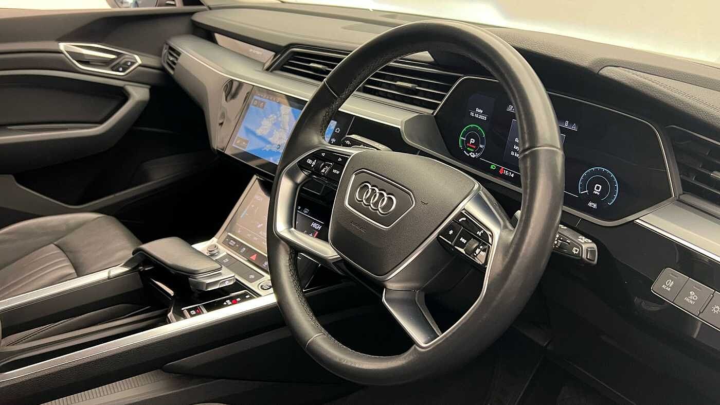 Used Audi e-tron 2021 for sale - 76681079: Photo 6