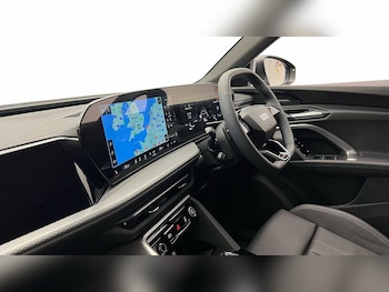 Used Audi Q5 2025 for sale - 76680304: Photo