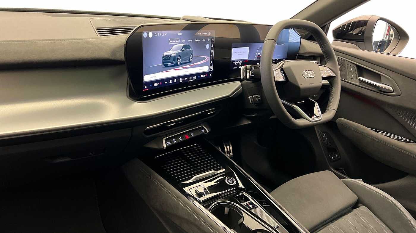 Used Audi Q3 2025 for sale - 77679401: Photo 2