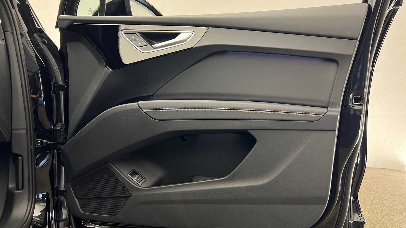 Used Audi Q4 e-tron 2025 for sale - 76678762: Photo 25