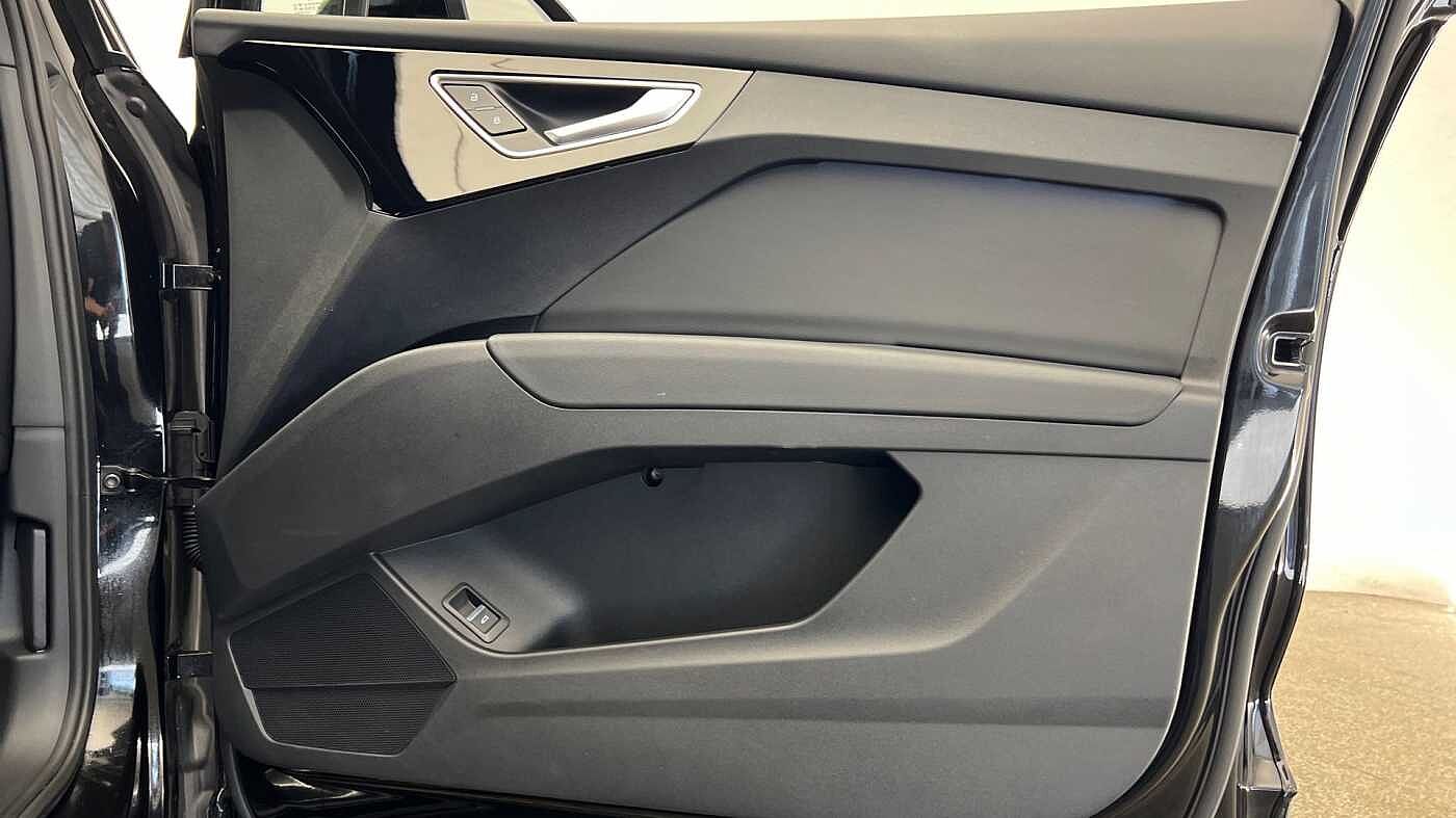 Used Audi Q4 e-tron 2022 for sale - 76674970: Photo 25