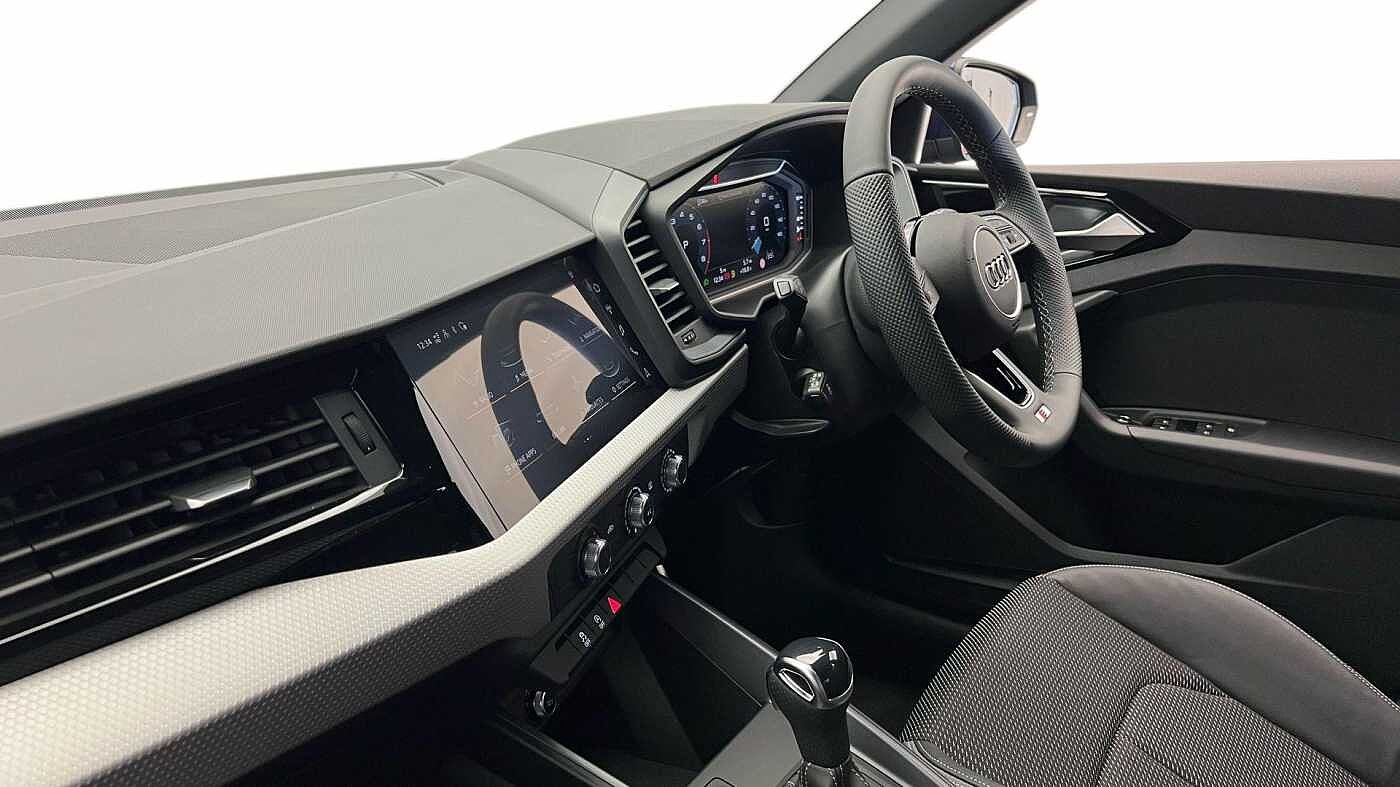 Used Audi A1 2025 for sale - 76678183: Photo 2