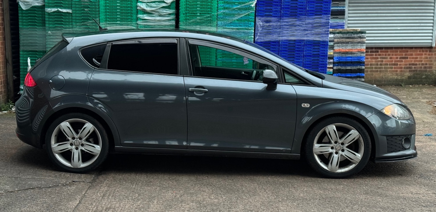 Used SEAT Leon 2010 for sale - 77055723: Photo 2