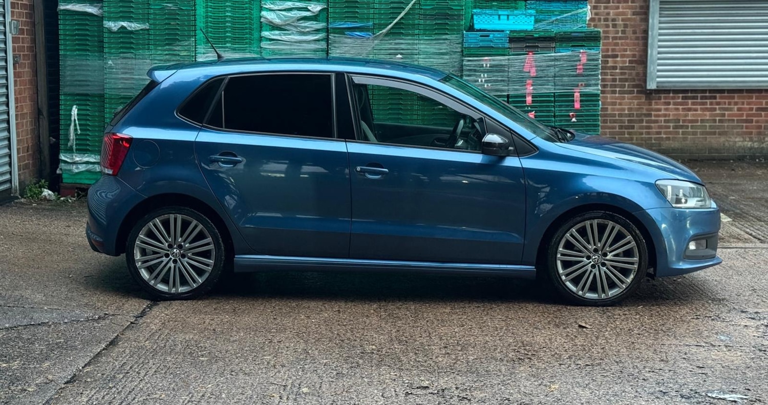 Used Volkswagen Polo 2014 for sale - 76591623: Photo 2