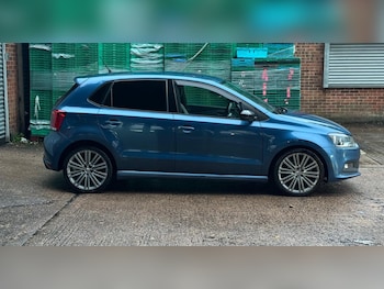 Used Volkswagen Polo 2014 for sale - 76591623: Photo