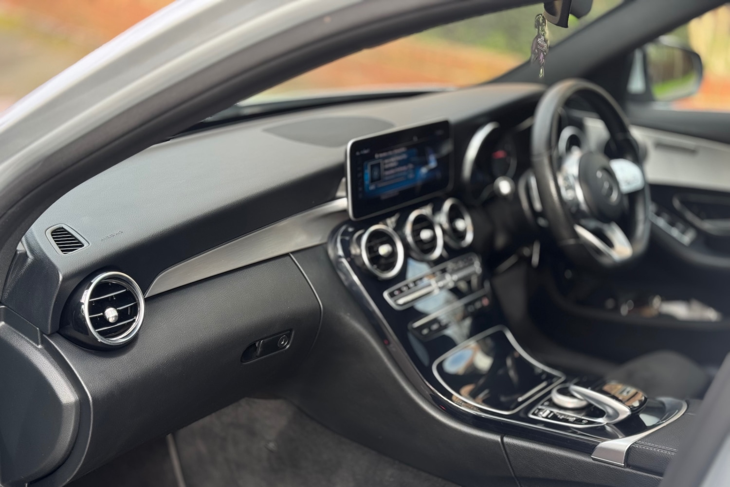 Used Mercedes-Benz C Class 2019 for sale - 78035210: Photo 8