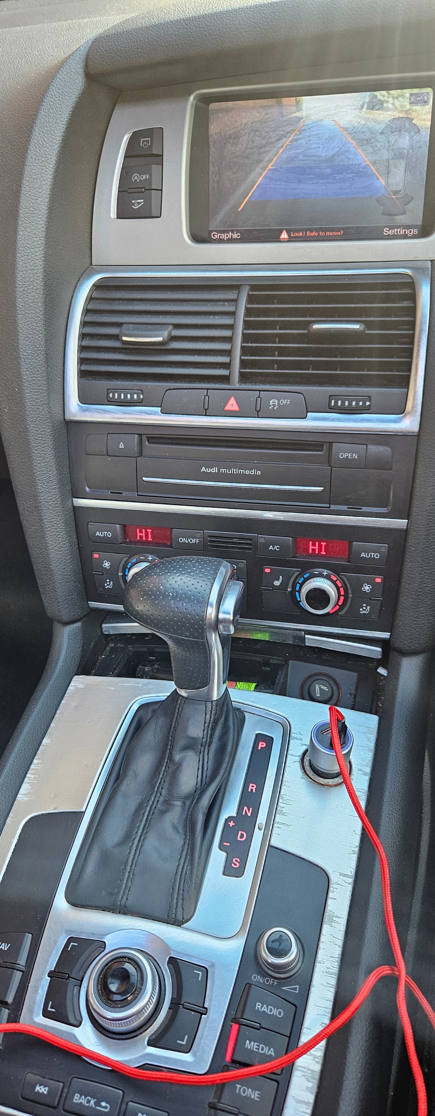 Used Audi Q7 2014 for sale - 76428352: Photo 23