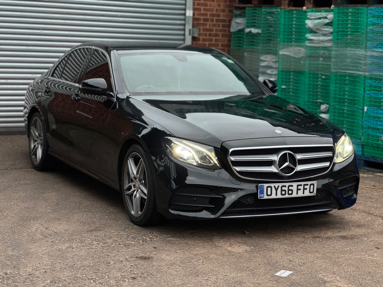 Used Mercedes-Benz E Class 2016 for sale - 77055711: Photo 1