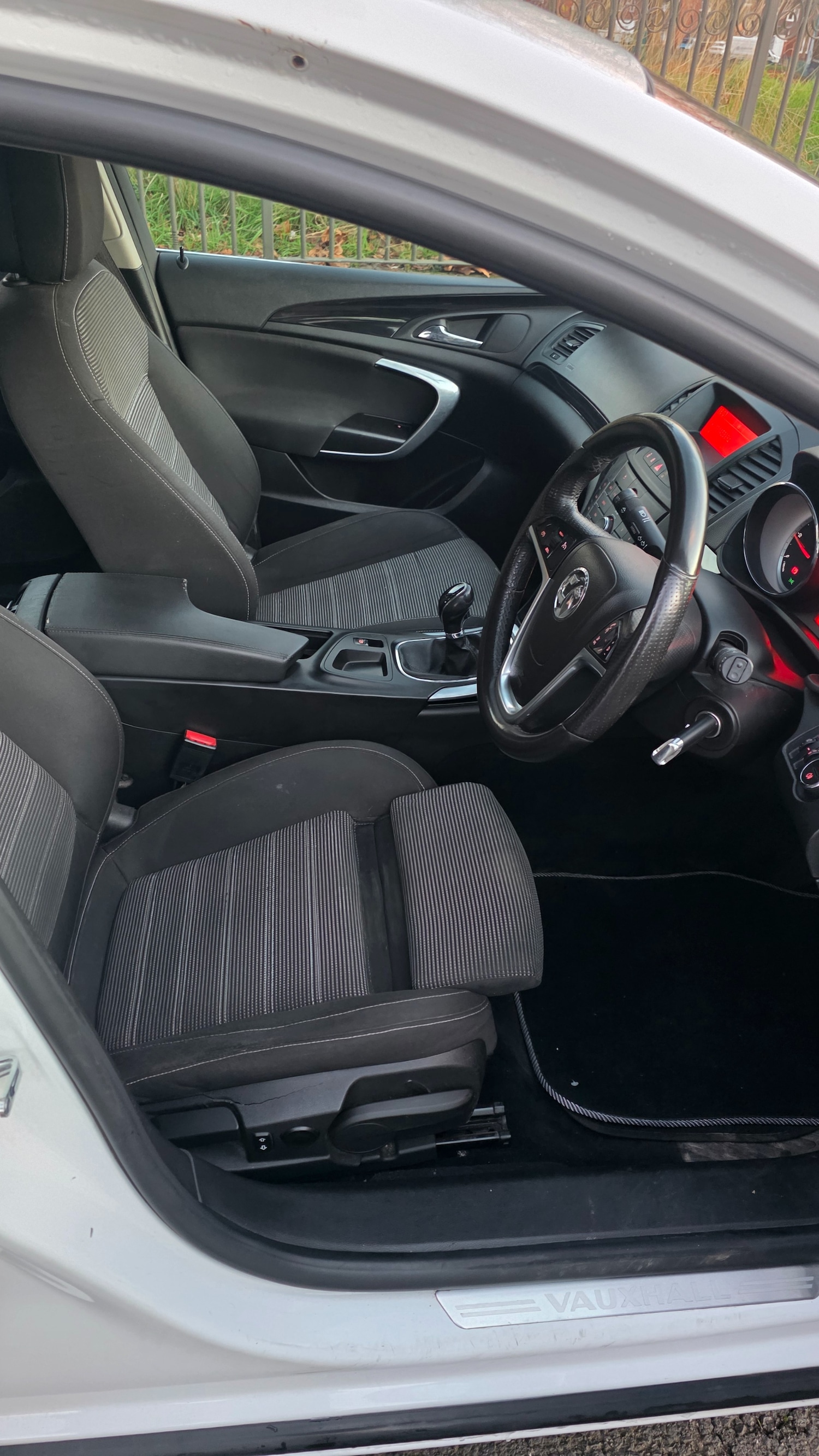 Used Vauxhall Insignia 2011 for sale - 76627050: Photo 15