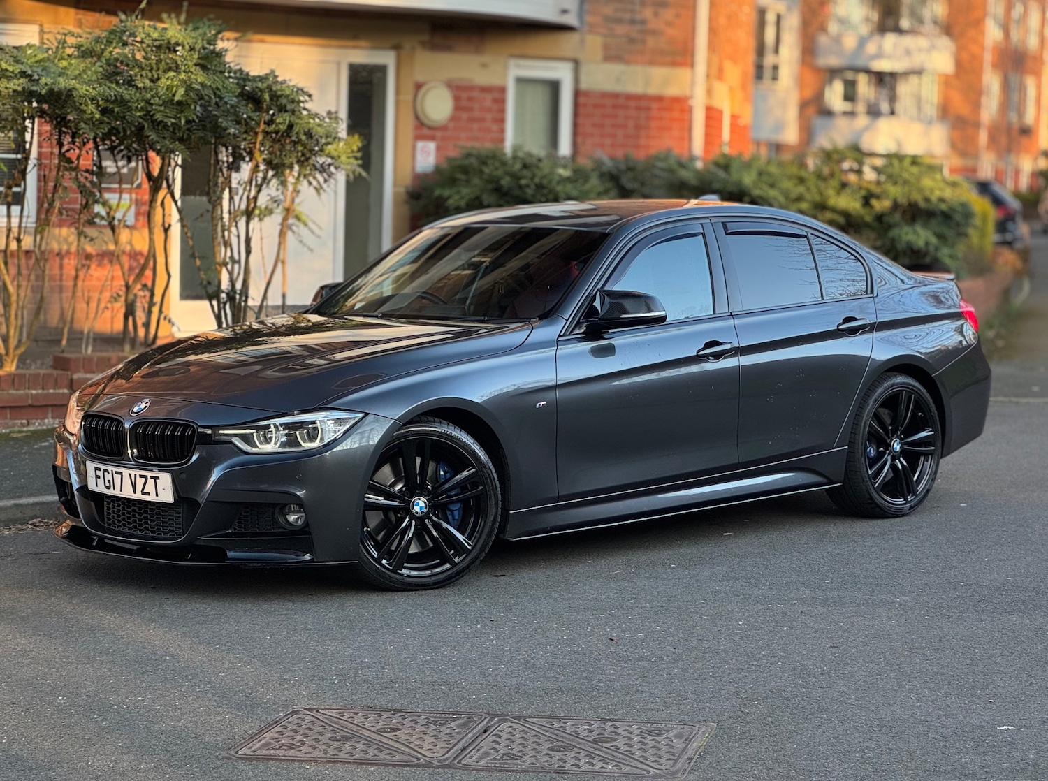 Used BMW 3 Series 2017 for sale - 77981389: Photo 2