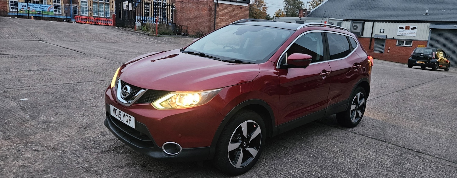 Used Nissan Qashqai 2015 for sale - 76428299: Photo 2