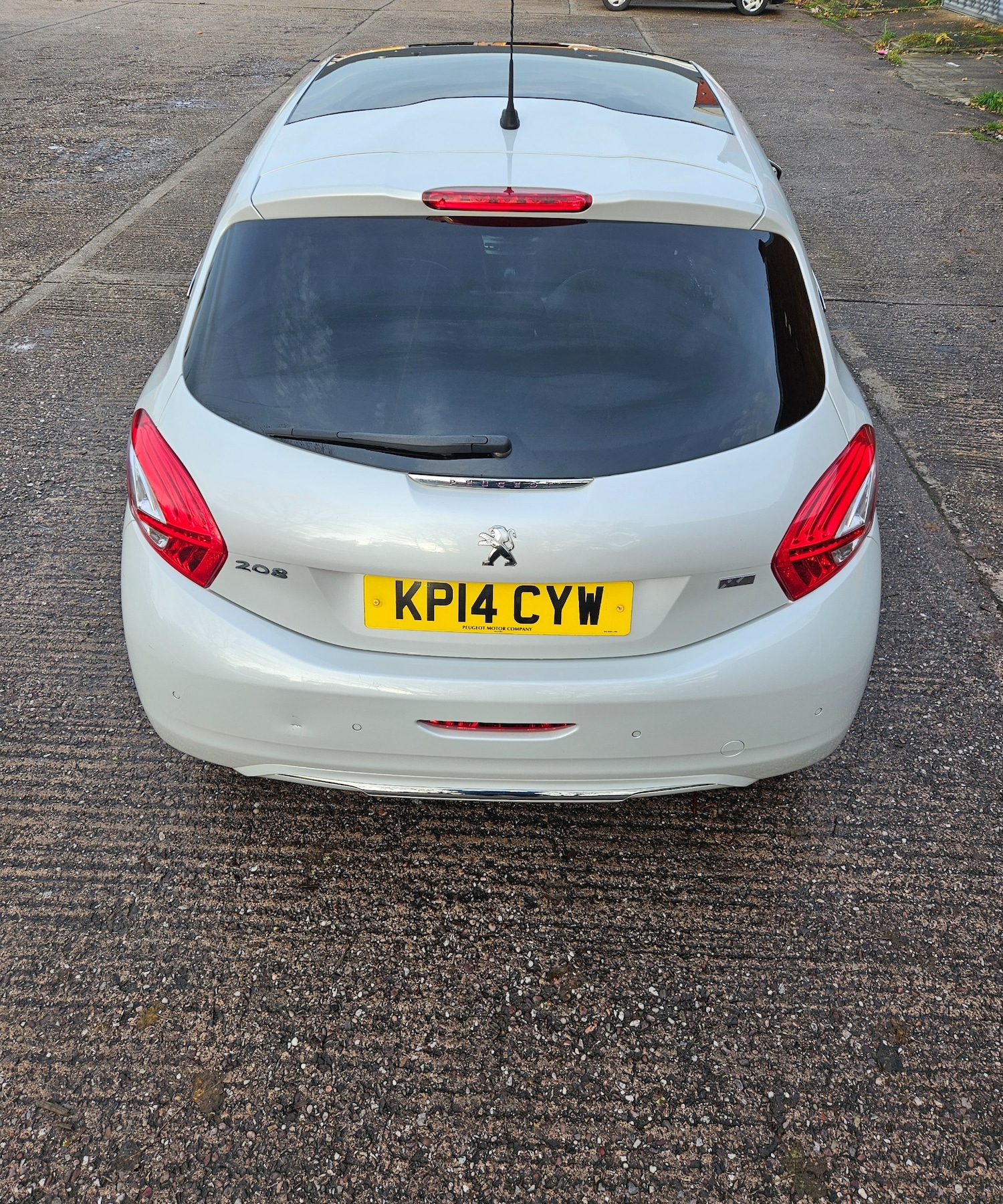 Used Peugeot 208 2014 for sale - 76480039: Photo 13