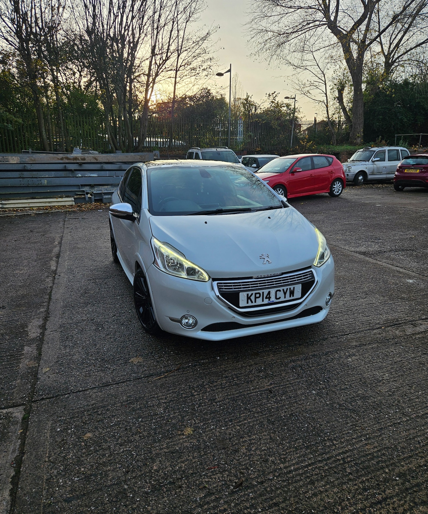 Used Peugeot 208 2014 for sale - 76480039: Photo 5