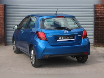 Used Toyota Yaris 2015 for sale - 78209813: Photo