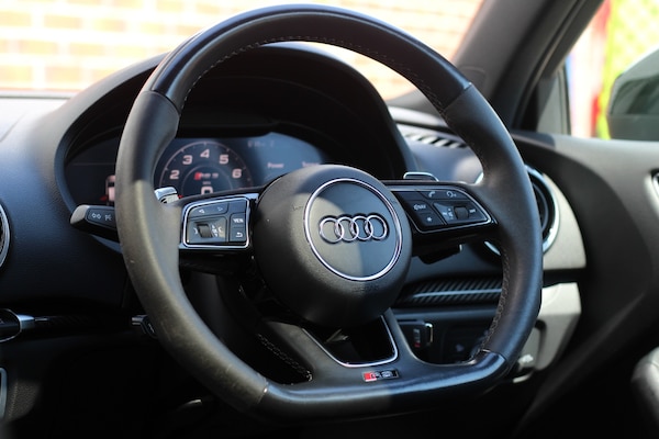 Used Audi RS3 2020 for sale - 75735981: Photo 9